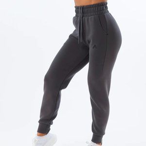Alphalete ELMTS RELAXED JOGGER NWT